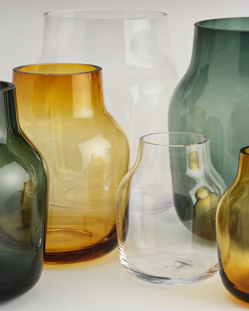 Silent Blomstervase Orange Lille Muuto mundblæst glas i frisørudstyr, salonmøbler og frisørsalon